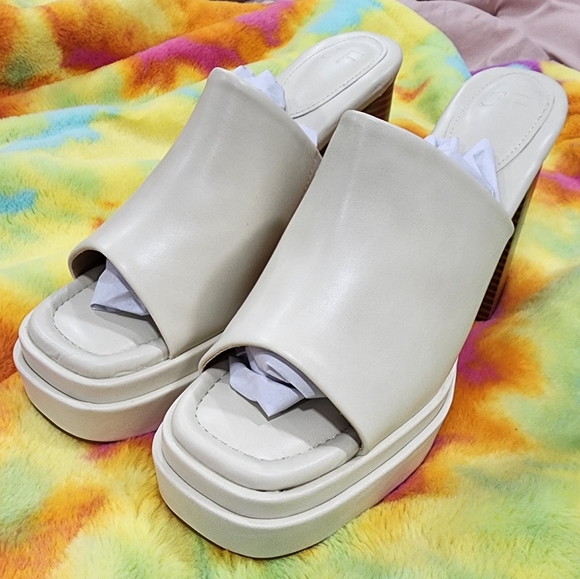 Groovy cream platform heels brand new spring edition from Justfab! - Picture 5 of 6